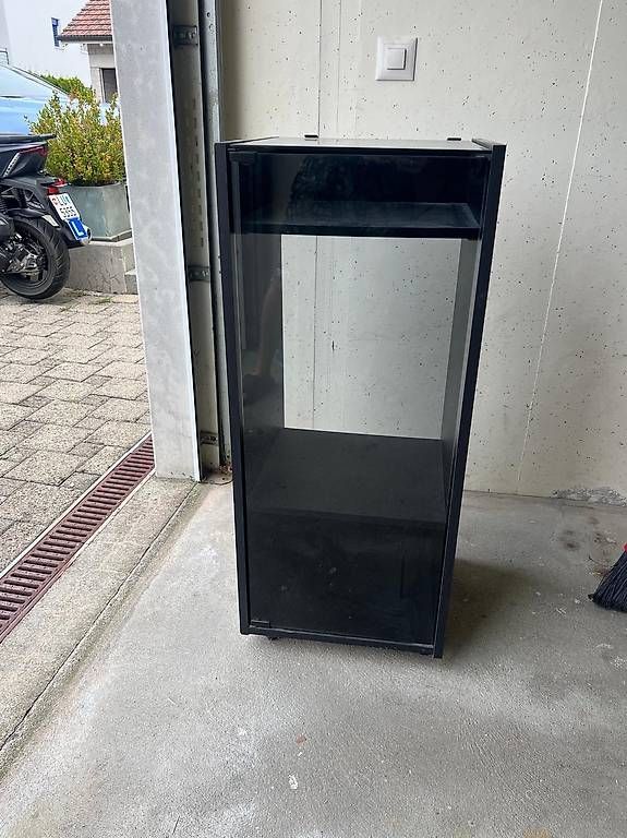 Sonstige Dekorationen & Accessoires: Musikanlage Kästchen Box Glas Vitirine  – Gebraucht aus Römerswil LU von SieglEnterprise 1