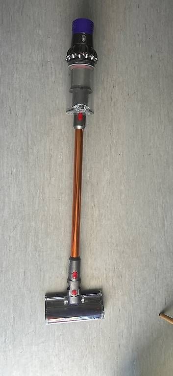Aspirapolveri & Accessori: Dyson V10 Absolute Staubsauger – Usato da Zürich venduto da vit_9sjb