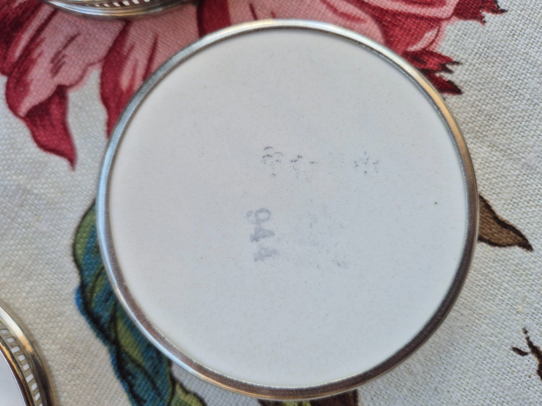 Sottobicchieri: Antike Untersetzer 5er Set floral mit Rand – Usato da Bern venduto da aronari 3