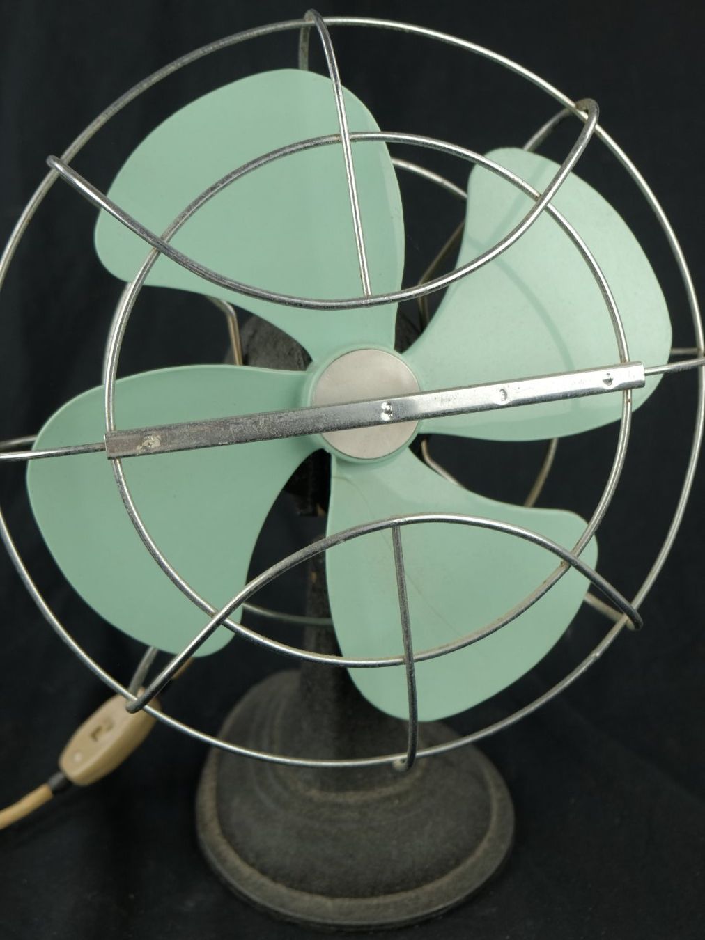 Ventilatoren: Vintage Mid-Century - Tischventilator mit Trafo - 1940er – Gebraucht aus Volketswil von brockipfannenstil 2