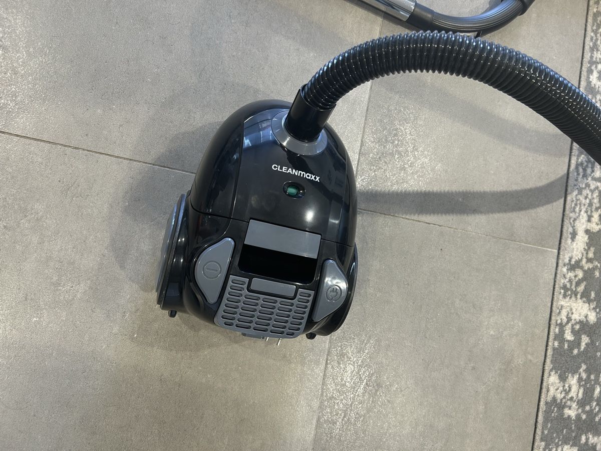 Aspirateurs & Accessoires: Aspirateur – Neuf (Voir description) à Perroy par MR6. 2