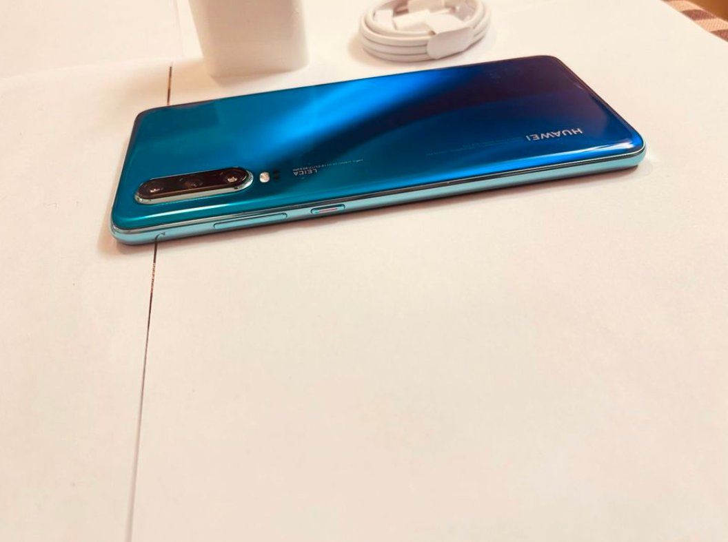 Huawei Telefoni cellulari / Smartphones: Huawei P30 128GB Wie neu – Usato da Luzern venduto da Waince786 1