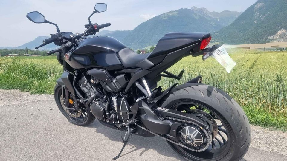 Strada: Honda CB 1000 R Black Edition – Usato da Pieterlen venduto da Ghist1 1