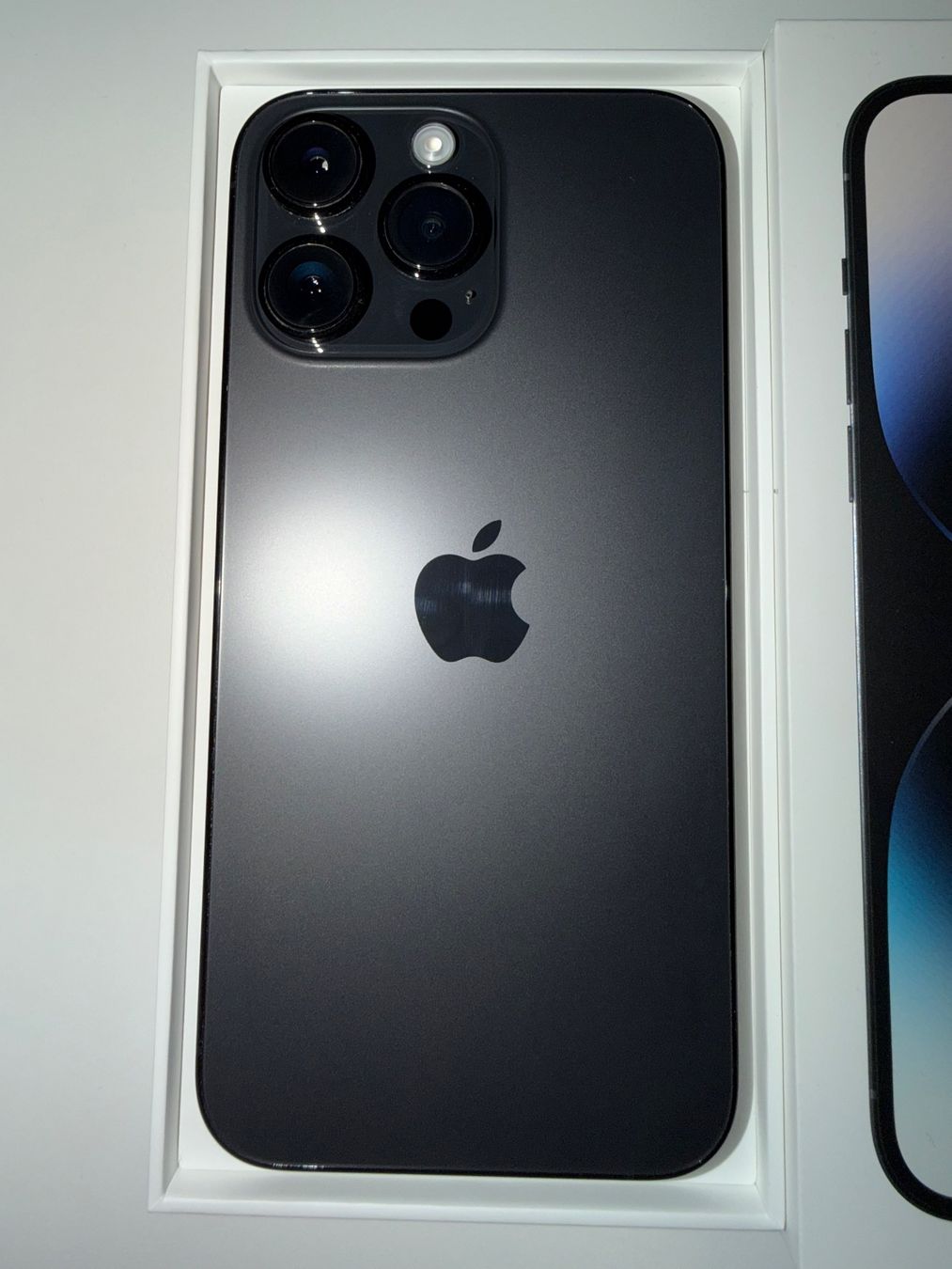 Apple Telefoni cellulari / Smartphones: iPhone 14 Pro Max 128GB – Usato da Neuhausen venduto da pas_9lqk