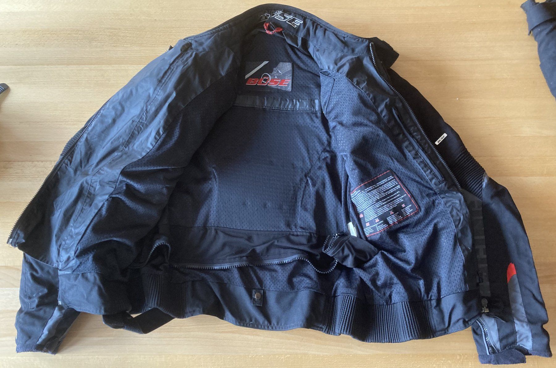 Kleiderpakete: Töff-Kombi inkl. Helm – Gebraucht aus Brünisried von maribu-8884 2