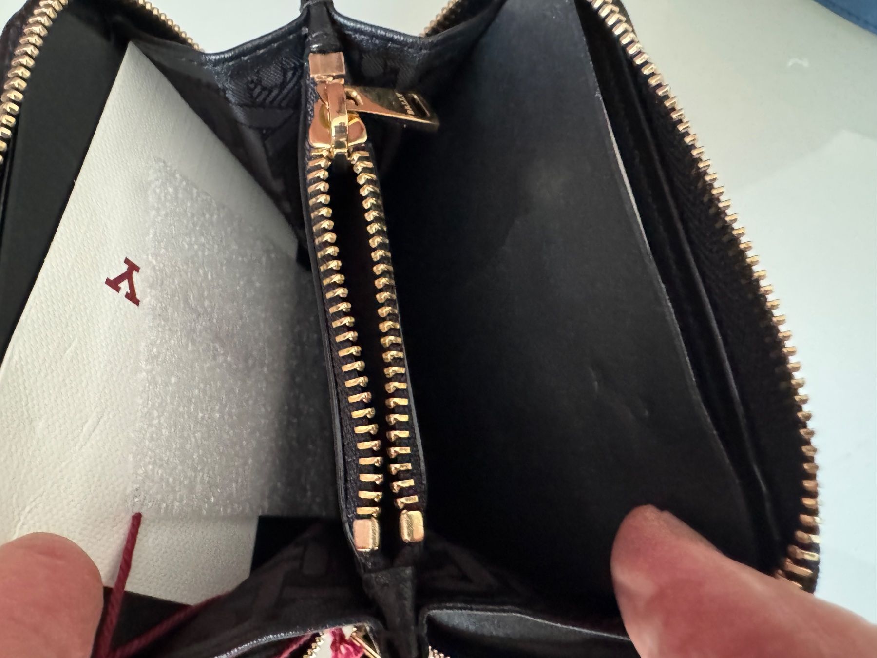 Bally Brieftaschen: Bally  LEDERBRIEFTASCHE MIT LOGOBAND – Neu und originalverpackt aus Volketswil von praxis12 1