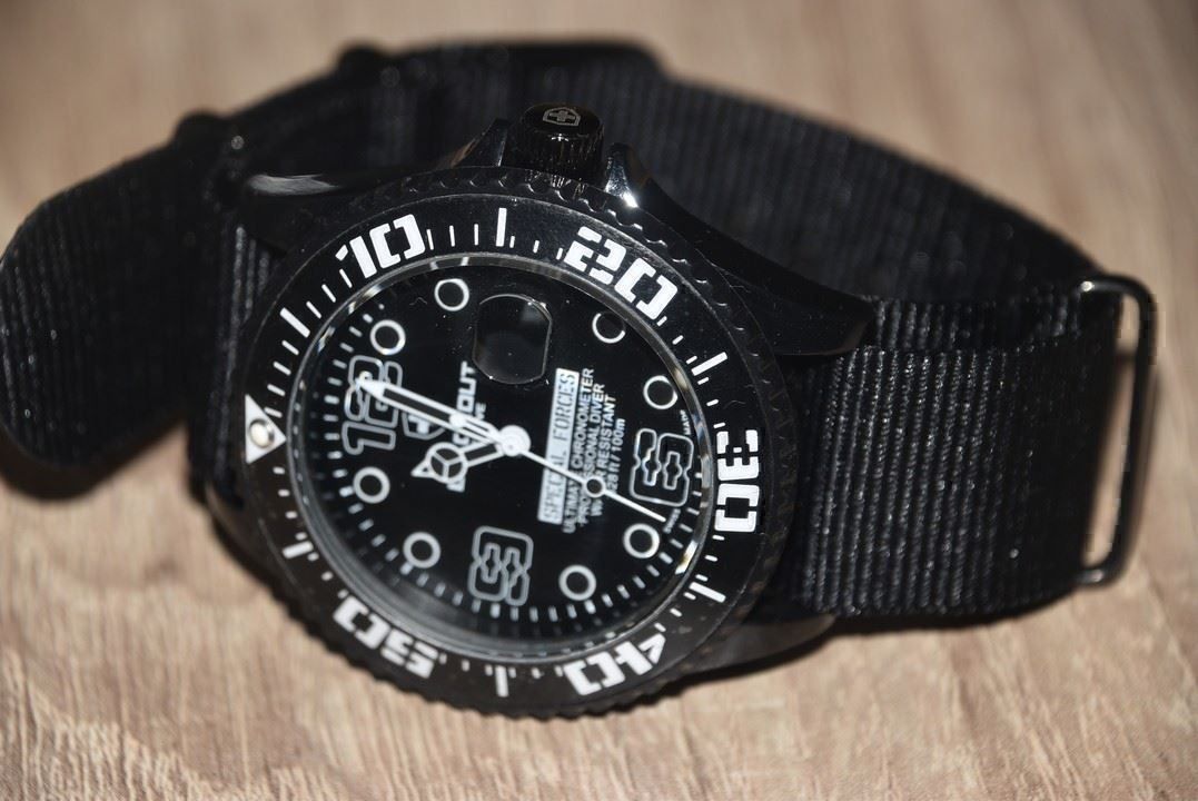 Orologi: Armbanduhr / Montre BLACKOUT Special Forces – Nuovo e nell'imballaggio originale da Collonges venduto da Auganien 6