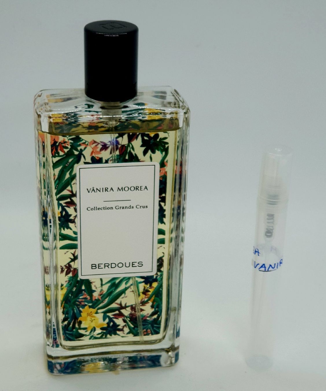 Profumi & Eau de Toilette: 5 ml VANIRA MOOREA BERDOUES  ABFÜLLUNG – Nuovo (secondo la descrizione) da St. Gallen venduto da CaliSunshine