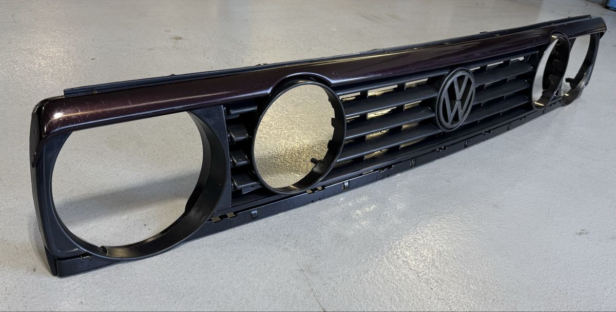 VW Alle Autoersatzteile: VW Golf 2 GTI G60,16v Kühlergrill – Gebraucht aus Niederhasli von Ajlina1212 5