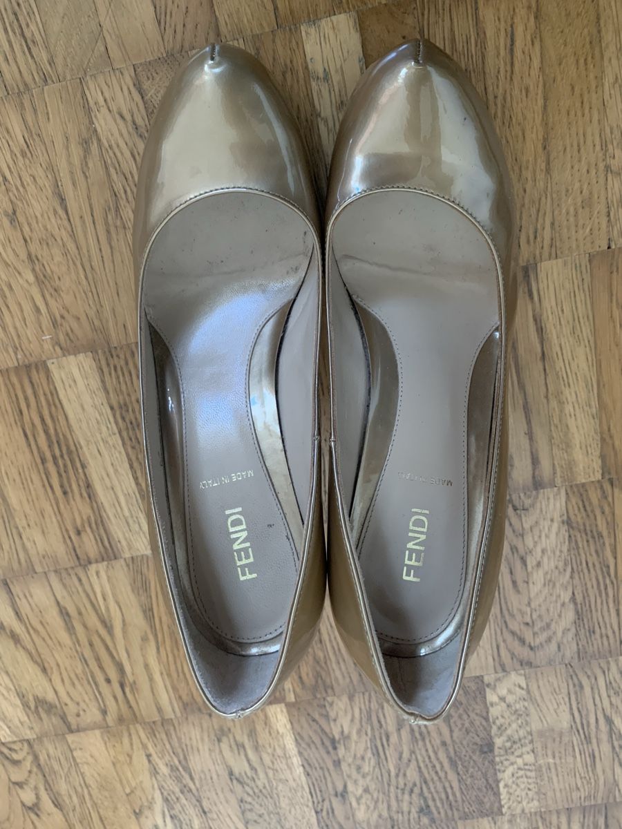 Scarpe da donna: Fendi goldene schuhe heels – Usato da Zürich venduto da Nikuska32 1