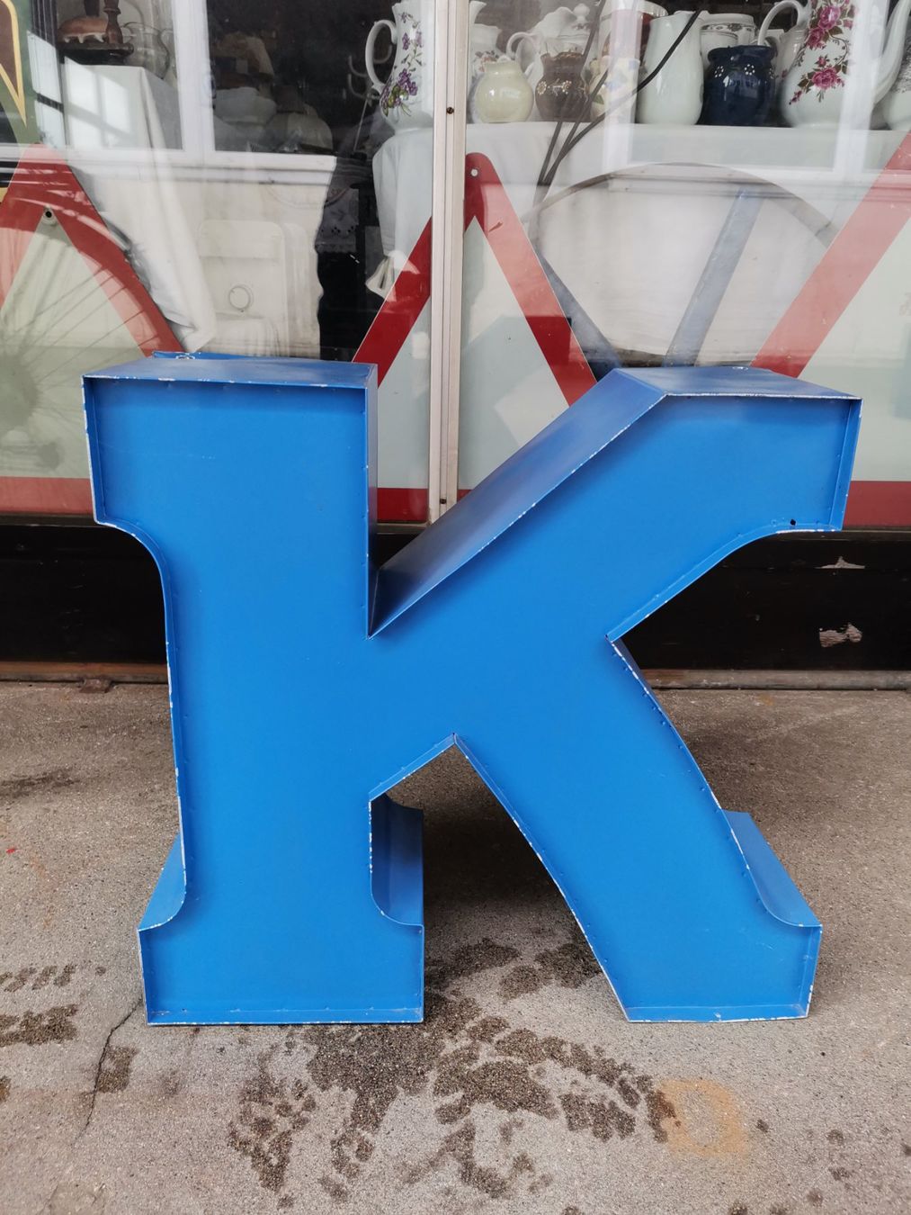 Tutte le decorazioni: Werbebuchstabe K, Blechbuchstabe K, Buchstabe K, Buchstabe K – Usato da Wiedlisbach venduto da materialkreislauf 1