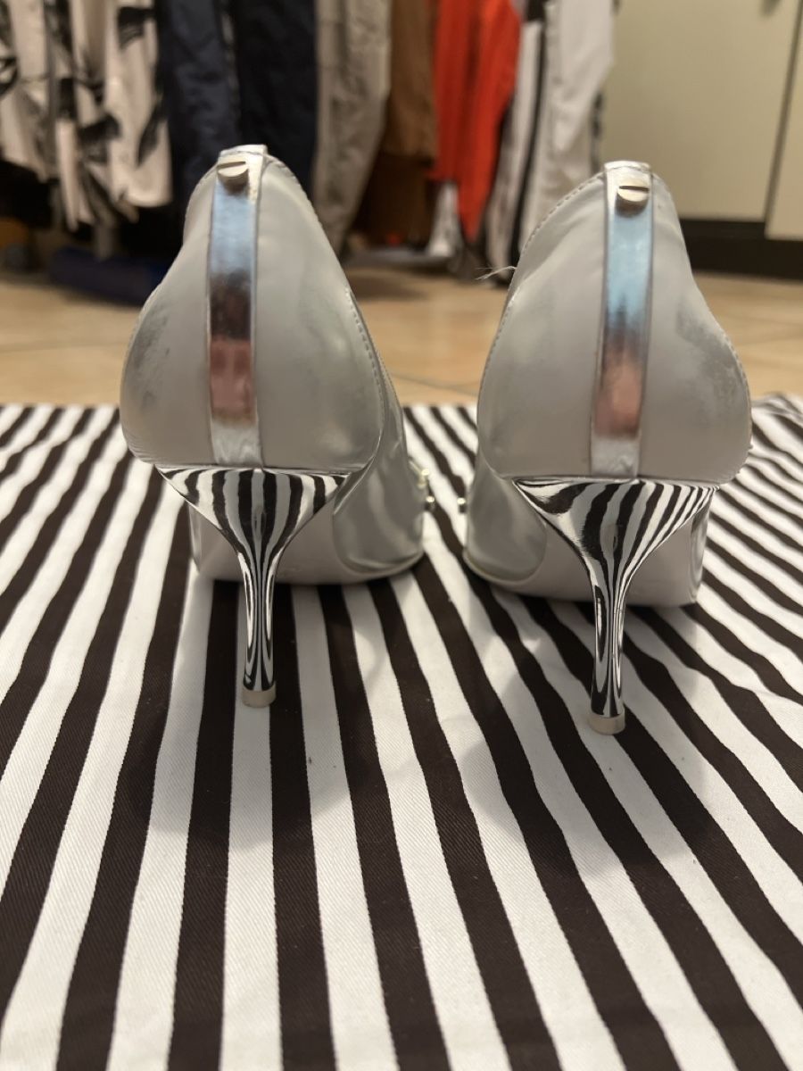 Scarpe da donna: Escarpins D&V Argent Taille 38 femmes – Usato da Arvillard (Salins) venduto da mental0mystique 2