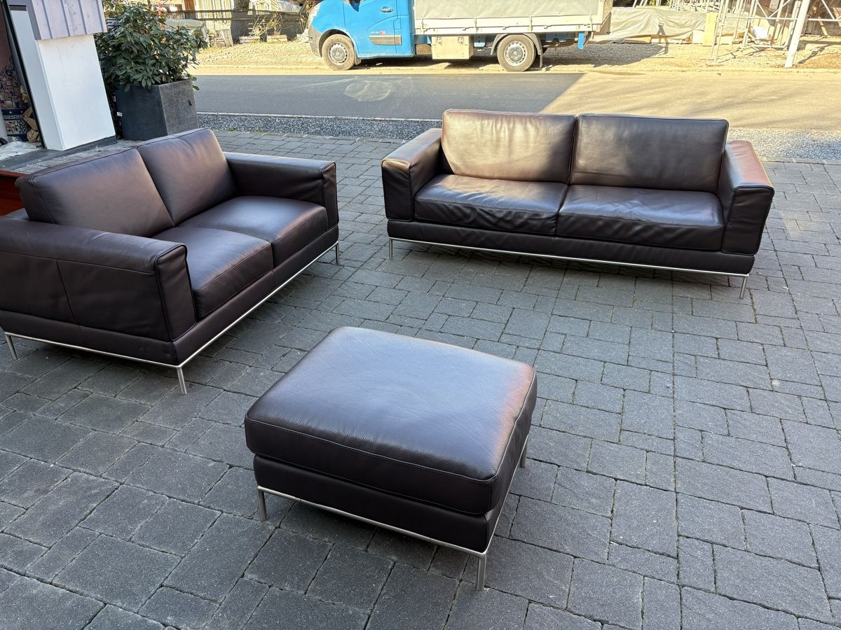 Divani: Elegantes Ledersofa-Set in Braun – Usato da Gündisau venduto da Gregory-dean