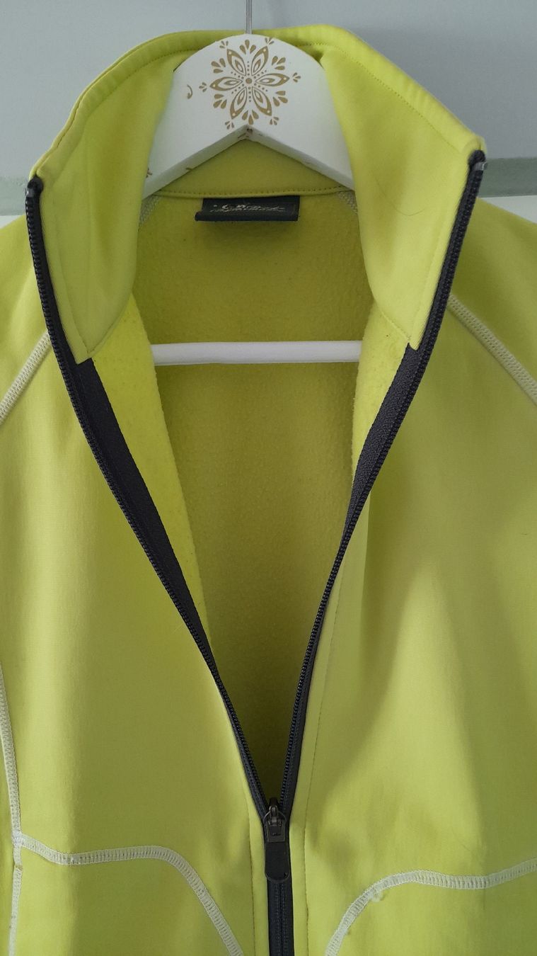 Giacche: Trainerjacke gr.S – Usato da Nesslau venduto da Churfirsten08 2