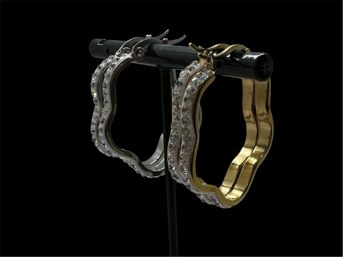 Boucles d'oreille: Creolen mit Zirklnien – Neuf avec emballage d'origine à Niederglatt ZH par Silberschmuck-design 1