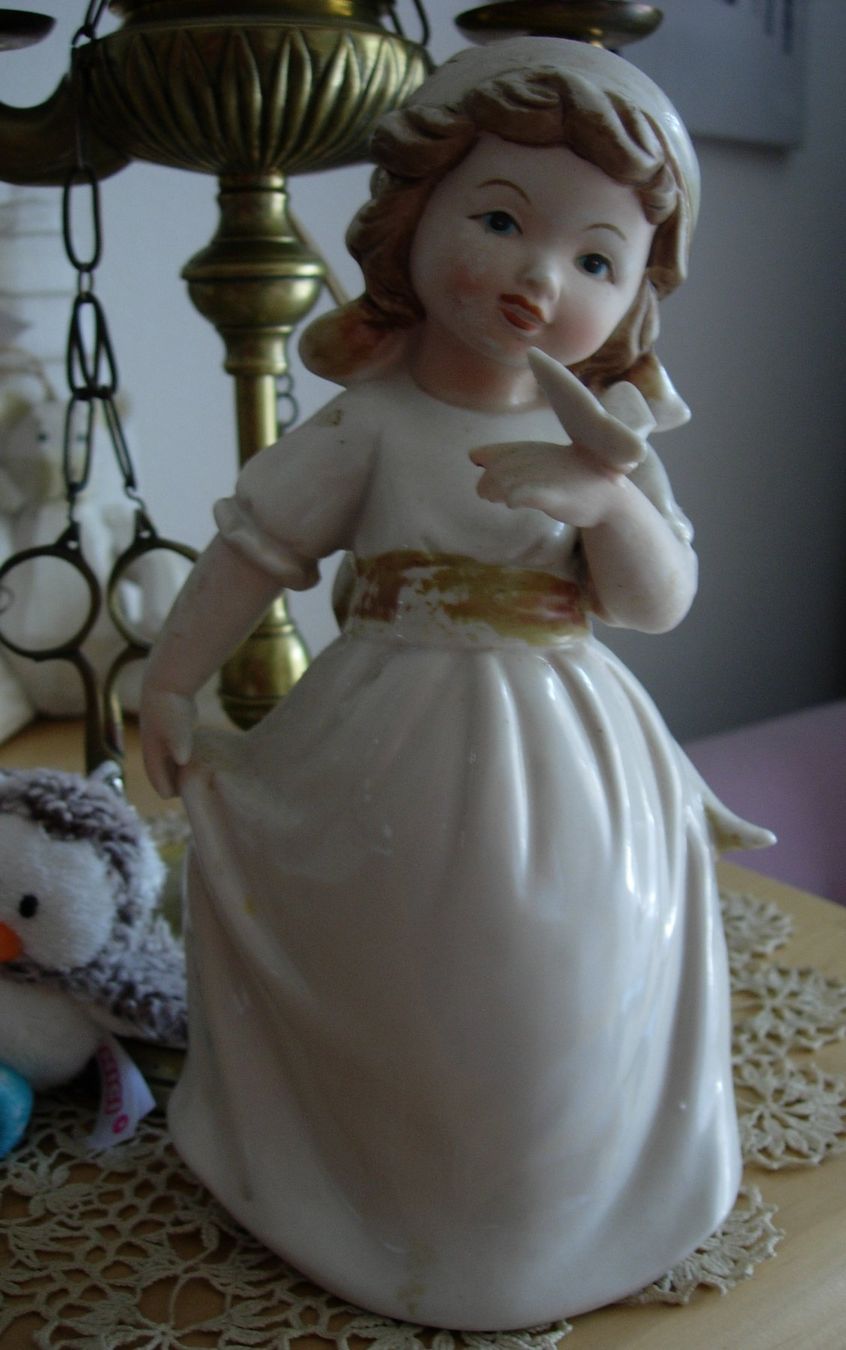 Statuette: PORZELLAN Figur - Mädchen – Usato da Basel venduto da Grbina64