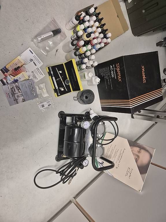 Tutti gli attrezzi: Komplette Airbrush Ausrüstung  – Usato da Uster venduto da Marc0114 4