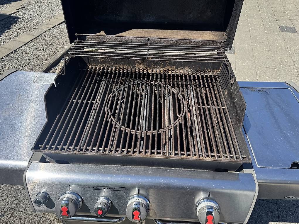 Weber Grils: Weber Grill Genesis E330 – D'occasion à Rütschelen par Fnico 1