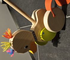 Holz-Schiebespielzeug Ente