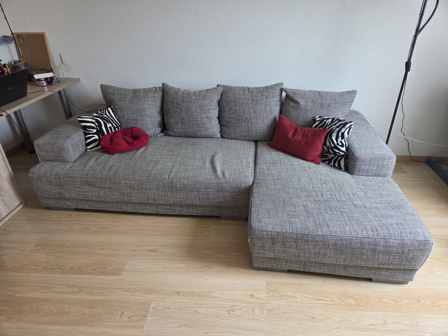 Sofas: Grosses Sofa – Gebraucht aus Frick von Germansr