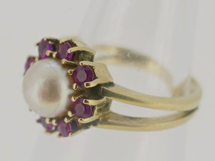 Anelli: Schöner Perlen Ring mit Rubine Ringgr. 53 14 Karat – Usato da Schaffhausen venduto da swisswatches-andmore 1