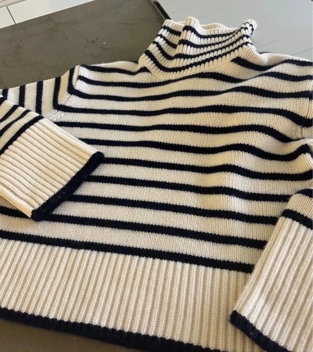Pulls & Sweat-shirts: Pull Lisa Yang  – Neuf (Voir description) à Genève par Lilimouss 3
