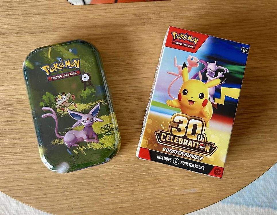 Pokemon 30th Celebration Booster Bundle + Tin Box 30th (Neu und ...