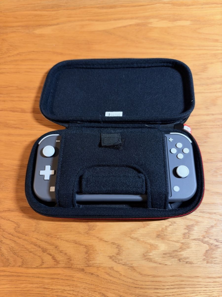 Nintendo Konsolen: Nintendo Switch Lite Grey – Gebraucht aus Basel von yannick_ryan 4