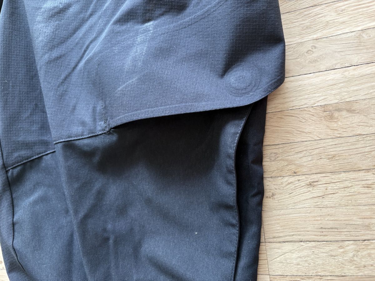Pantaloni: ON run on clouds explorer pants – Usato da Rombach venduto da akiromay 8