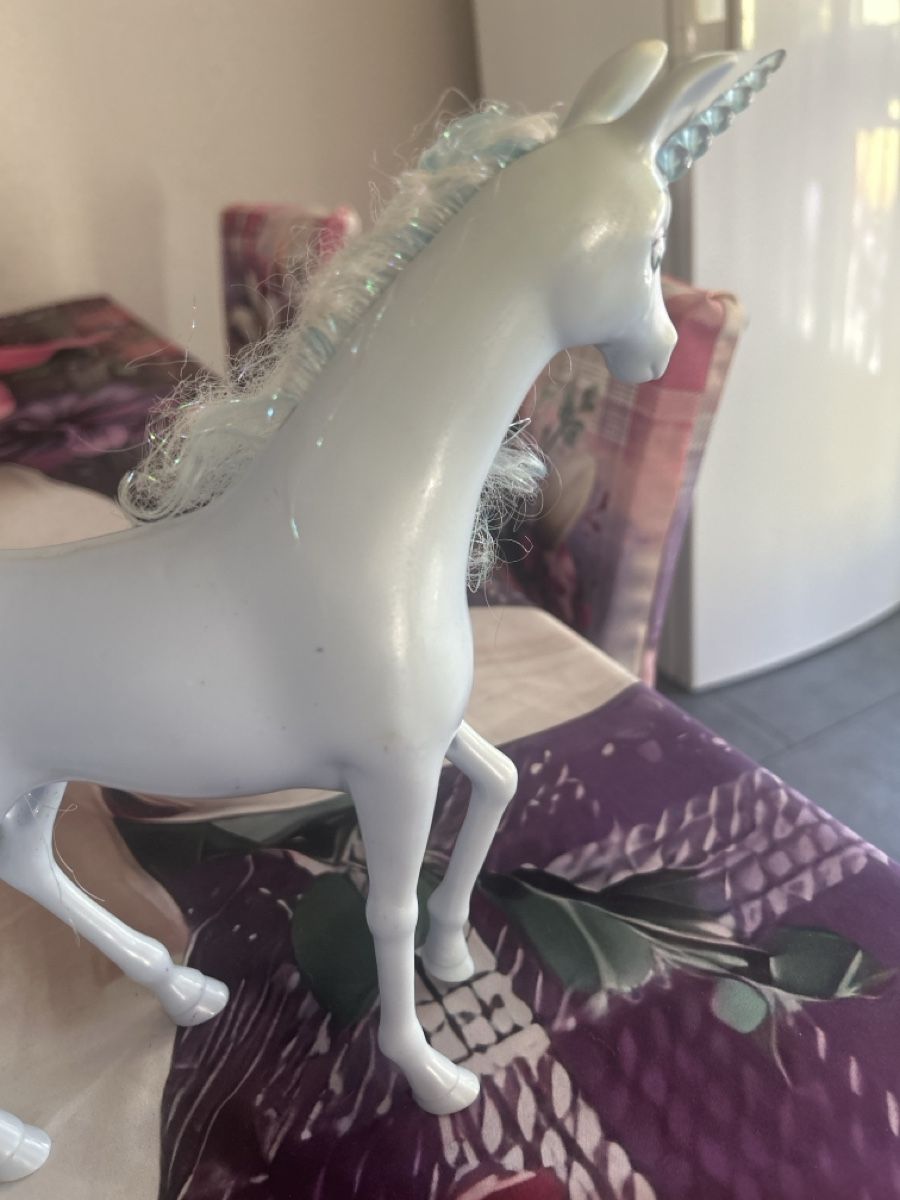 Spielzeuge: Spielzeug Einhorn blau Spielzeugfigur – Gebraucht aus Mühledorf SO von Dania77 4