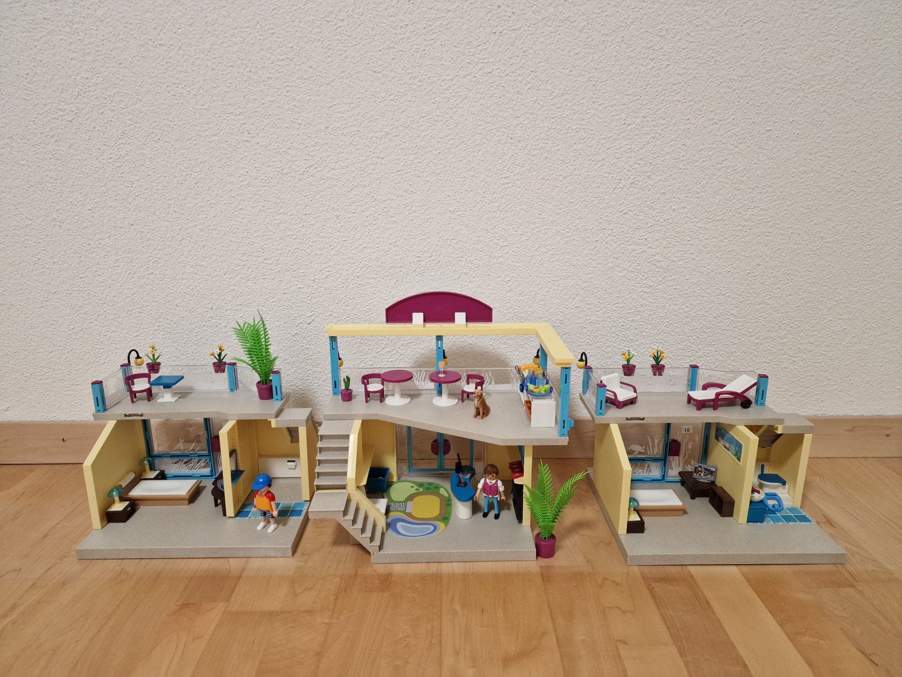 Playmobil Giocattoli: Playmobil Beach Hotel 70434 – Usato da Baar venduto da romesds88 1