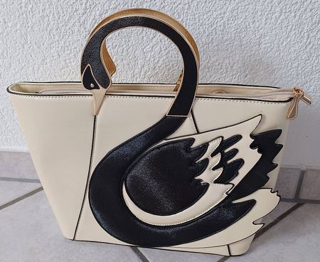 Handtasche mit französischen Chic
