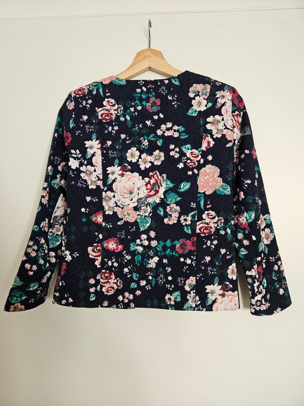 Jacken: Wunderschöner Blumen-Blazer – Gebraucht aus Schaffhausen von sabrina915 5