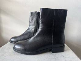 Zara Lederstiefeletten Schwarz Gr. 41 – Neu.