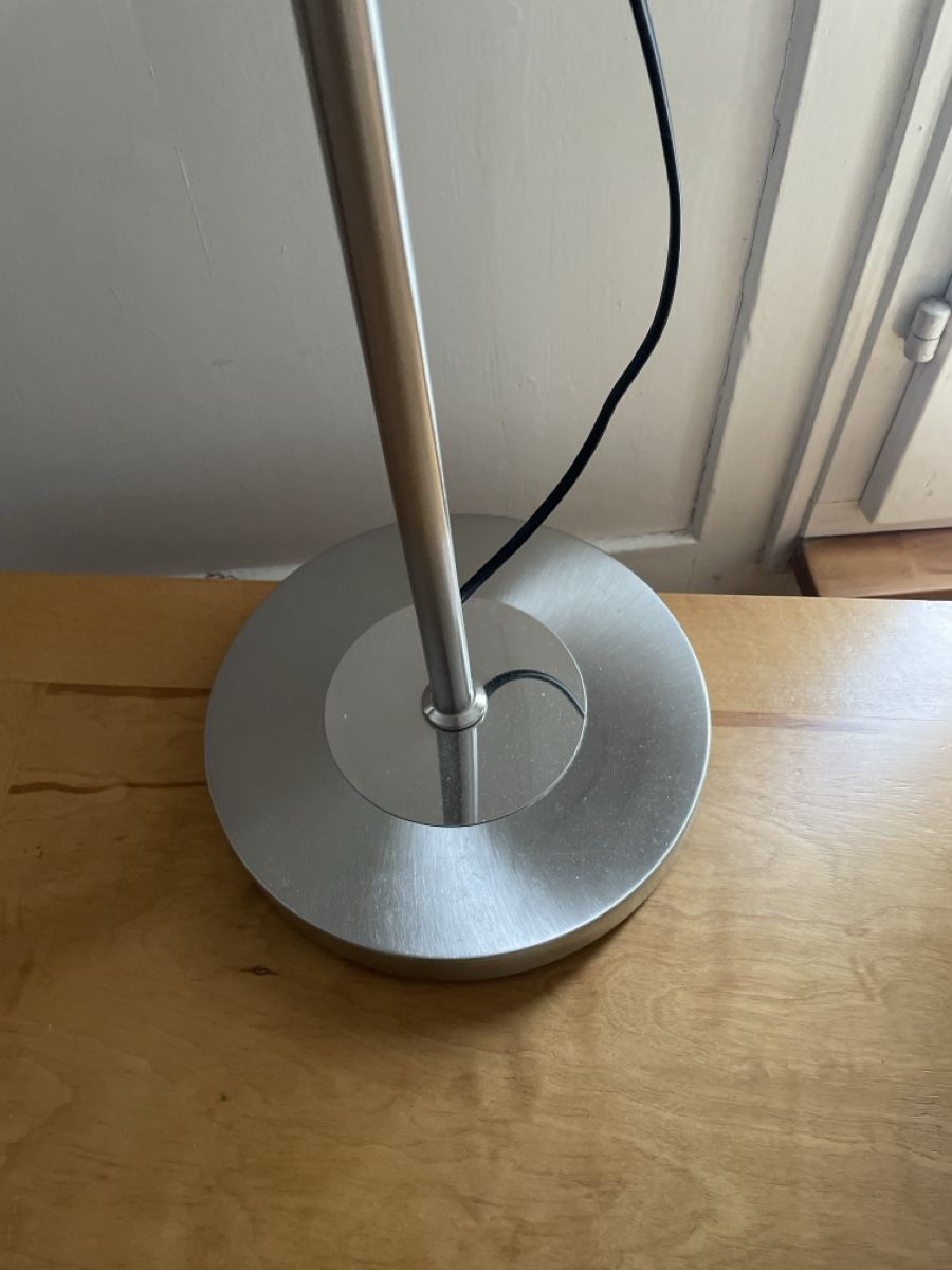 Lampen: Bogenlampe LED Metall – Gebraucht aus Walchwil von zim_pd6x 2