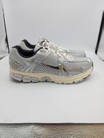 Nike Zoom Vomero 5 (EU43)
