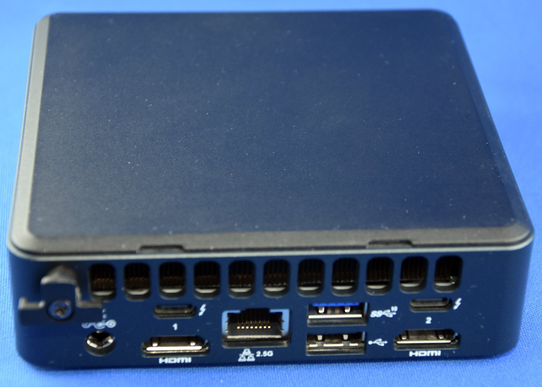 Intel PC: INTEL NUC SBNUC11TNKi5000 – Usato da Künten venduto da Arktisde 1