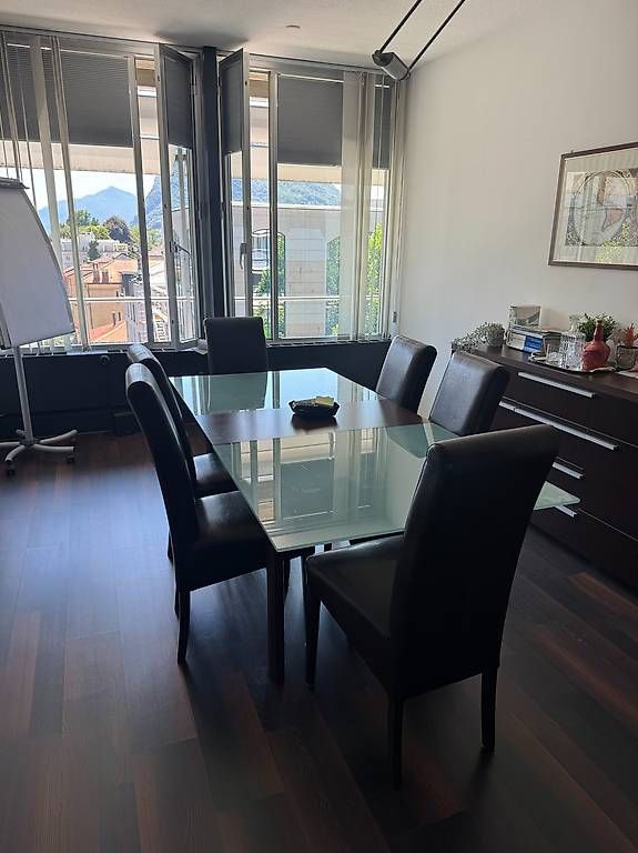 Set di tavolo e panche: Arredo sala riunioni / conferenze completo – Usato da Lugano venduto da HRK_2026 1