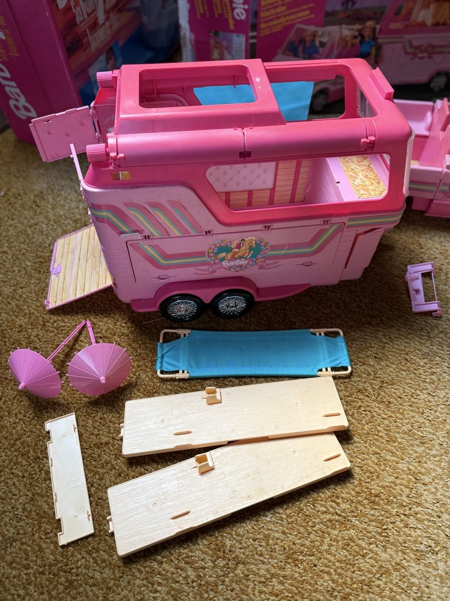 Spielzeuge: Barbie Set Camper mit Auto  – Gebraucht aus Füllinsdorf von bruri76 2