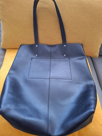 Sac cabas en cuir noir, grand format, état occasion