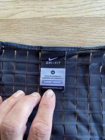 Maillot de corps Nike Dri-FIT, taille M - État impeccable