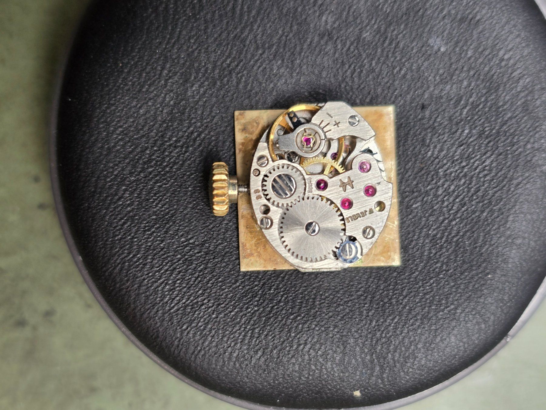 Hamilton Orologi: Mouvement Hamilton 88 – Difettoso da Tramelan venduto da Nirdan 1
