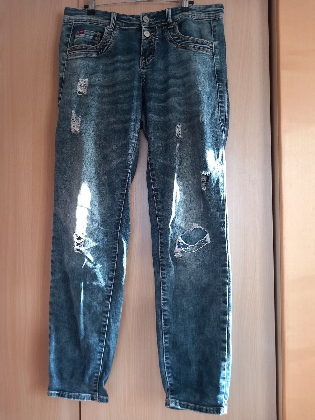 Pantaloni: Jean / Pantalon destroy MULTIBLU W36 L30 – Usato da Faoug venduto da per_kp6r