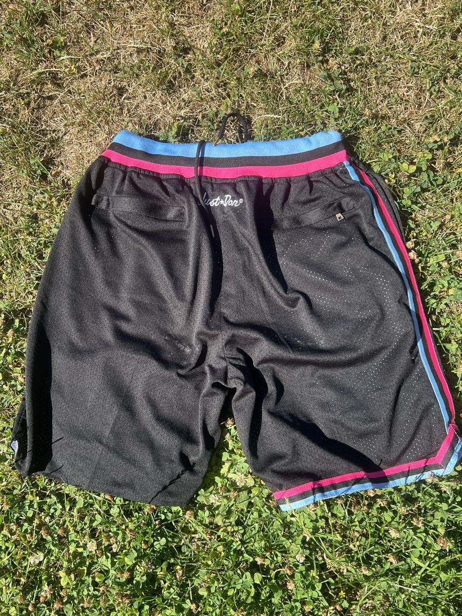 Pantaloni: Miami Heat Shorts NBA – Usato da Uhwiesen venduto da maflo2 1