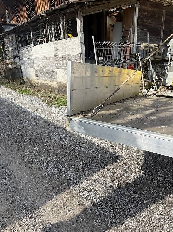 Veicoli commerciali: Alubrücke lieferwagen – Usato da Horgen venduto da 11sh 3