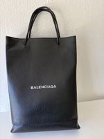 BALENCIAGA Everyday Tote Large 