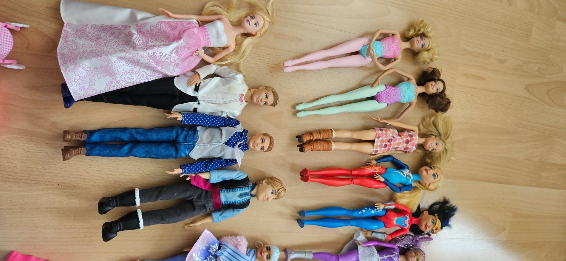 Puppen: Barbie Set – Gebraucht aus Basel von Ricardo.adela24 2