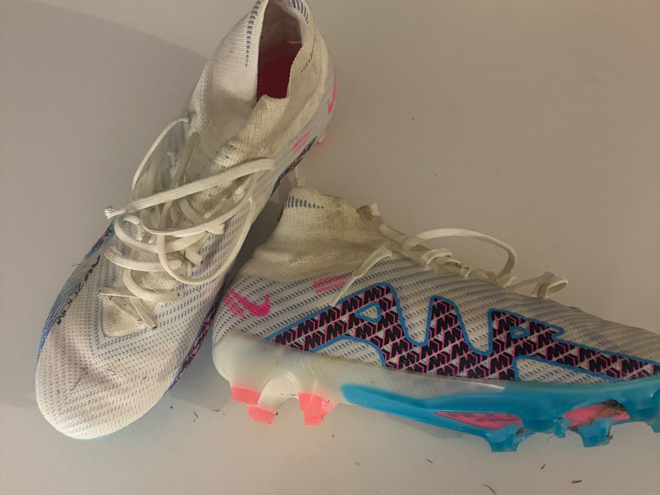 Nike Herrenschuhe: Fussballschuhe mit socken gr 42 – Gebraucht aus Jona von lev_5gyd 1
