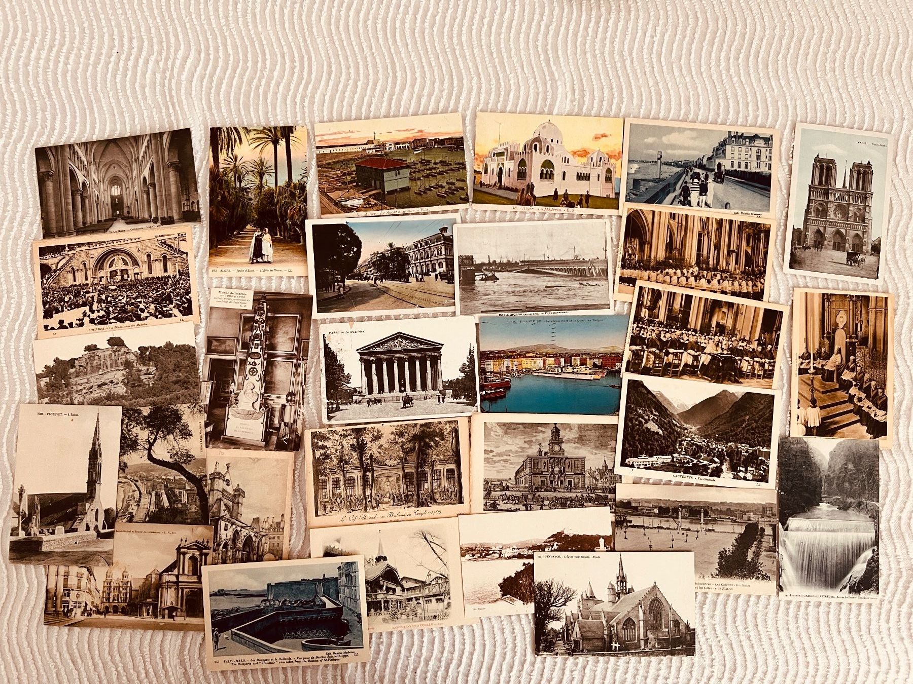 Cartes postales: ca 180 Ansichtskarten Frankreich und Algier – D'occasion à Hinwil par Sidi4