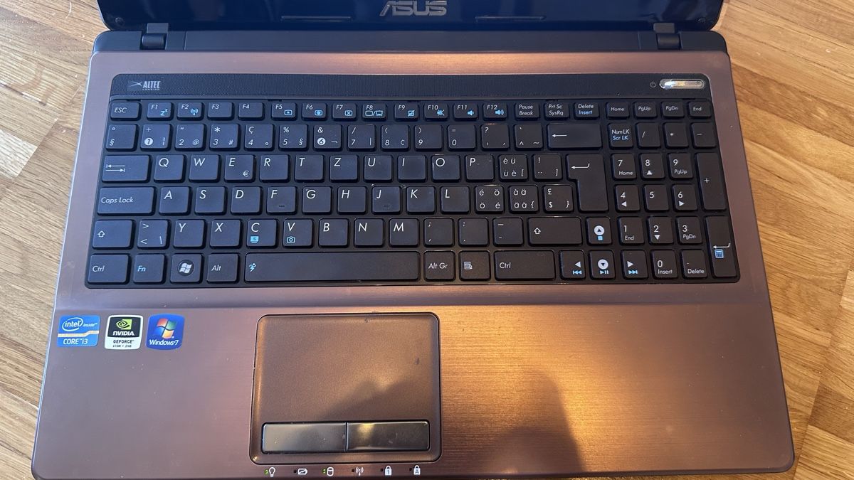 Asus Notebook: ASUS X53S —  15.6" Notebook – Usato da Wädenswil venduto da dai_2bcv 2